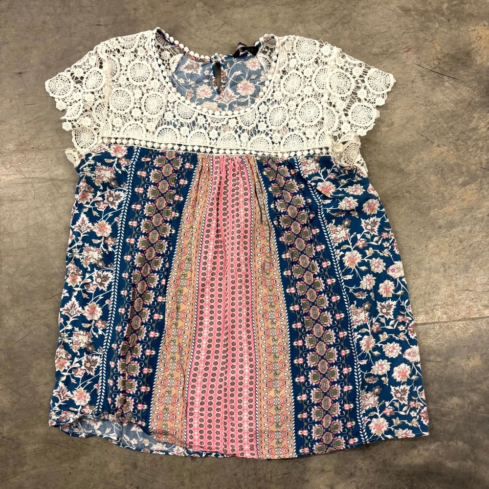 Suzanne Betro Boho Floral Crochet Lace Top Blue Pink Tan Mixed Print Large